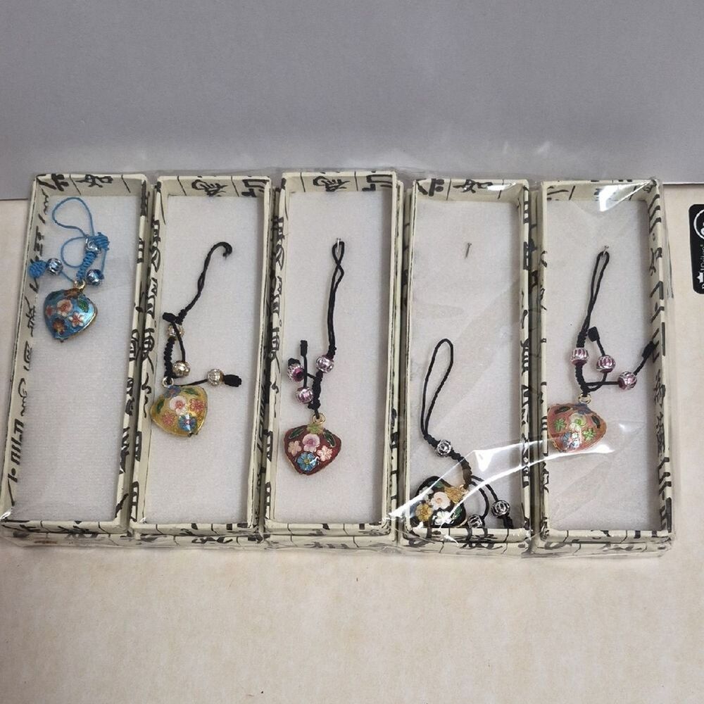 Vtg handcrafted Cloisonne Enamel Heart Charms Set of 5 Floral Pendants NOS Box